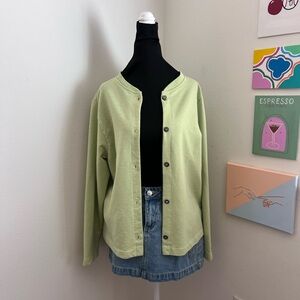 Light Green Button-Up Cardigan (M)